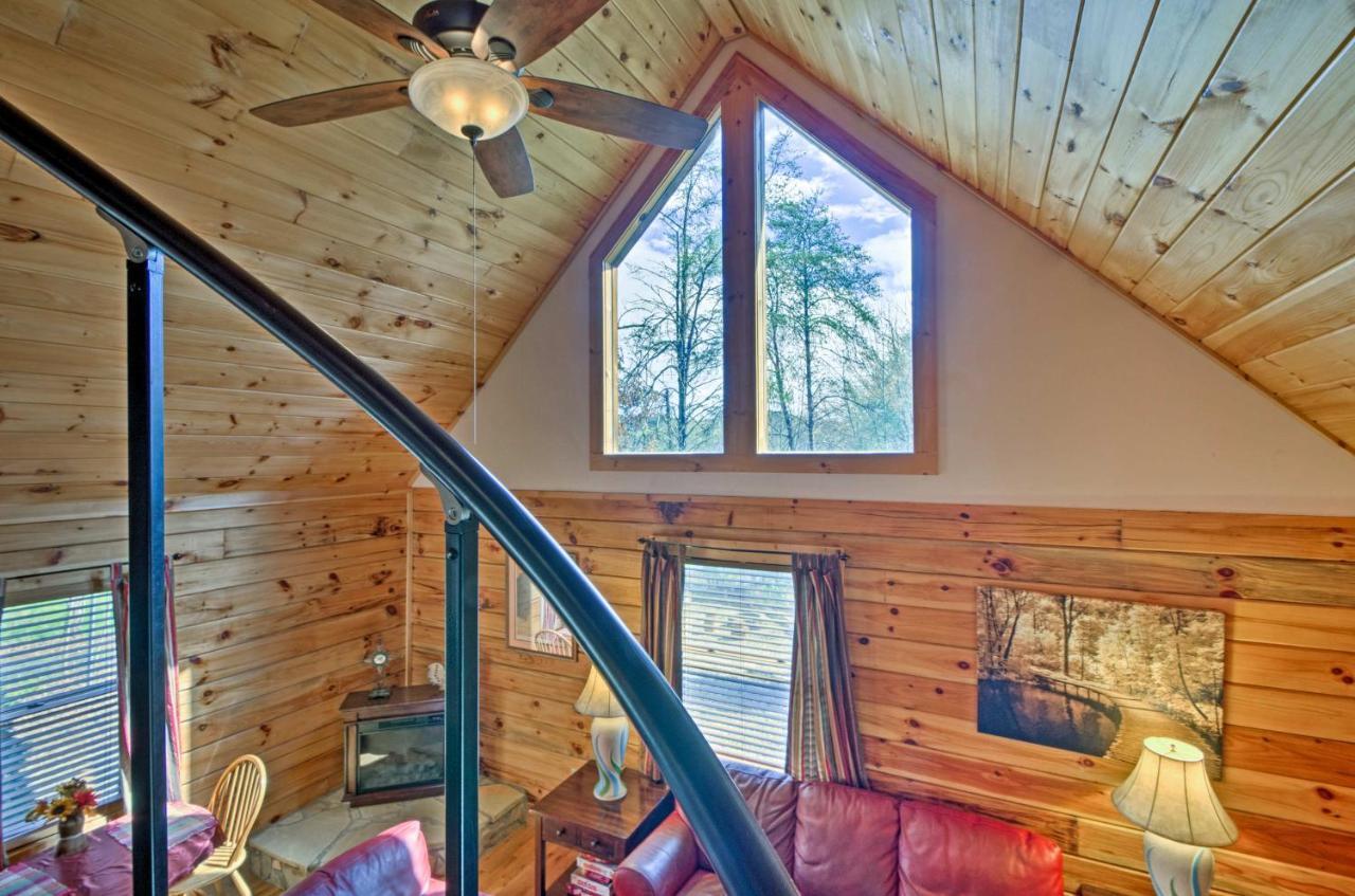 Bryson City Vacation Rental With Hot Tub And Fire Pit! Exterior photo
